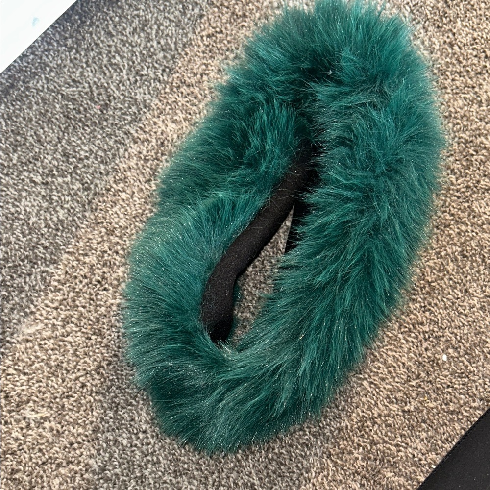 Chic Teal Faux Fur Headband
